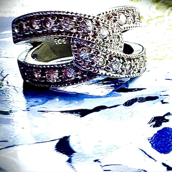 Sterling Silver ring - Picture 1 of 4